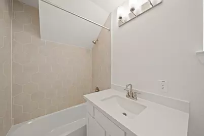 13305 Moncloa Drive, Houston, TX 77047 - Photo 4