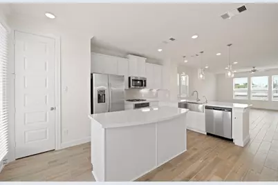 13305 Moncloa Drive, Houston, TX 77047 - Photo 10