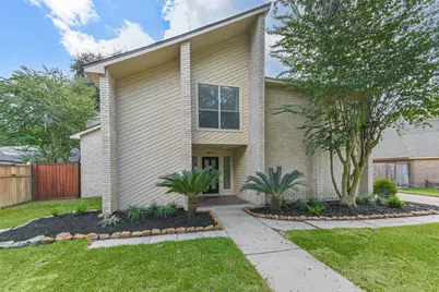 3911 Cherry Forest Drive, Houston, TX 77088 - Photo 2