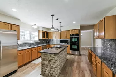 3911 Cherry Forest Drive, Houston, TX 77088 - Photo 12