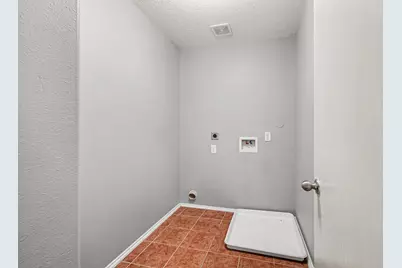 7202 Cool Springs Court, Magnolia, TX 77354 - Photo 14