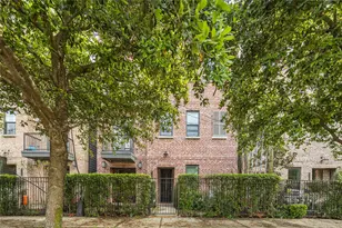 2825 Hicks St, Houston, TX 77007 - Photo 2