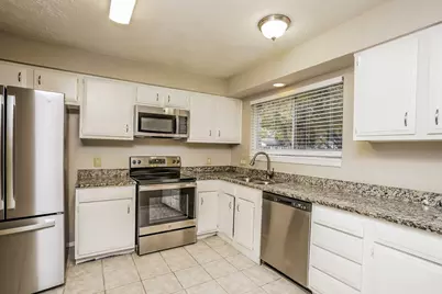 6403 Bazel Brook Drive, Houston, TX 77489 - Photo 10