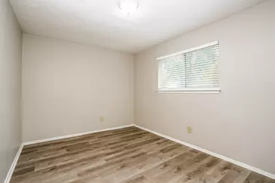 6403 Bazel Brook Drive, Houston, TX 77489 - Photo 14