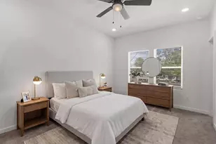 8019 Elbert St, Houston, TX 77028 - Photo 14