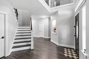 9306 Poplar Bluff Ln, Houston, TX 77095 - Photo 2