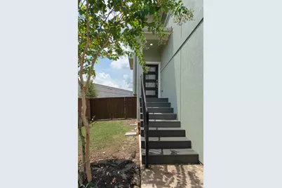 4994 Caranza Court, Rosharon, TX 77583 - Photo 4