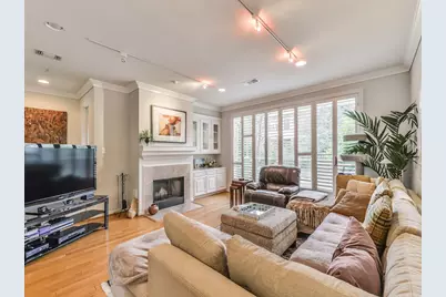 6409 Prague Street, Houston, TX 77007 - Photo 2