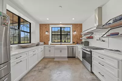 1094 Dunlavy Road, Cat Spring, TX 78933 - Photo 34