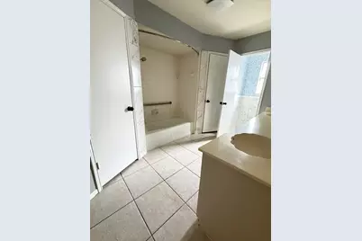 13722 Burgoyne Road, Houston, TX 77077 - Photo 8