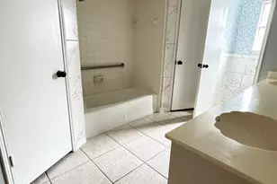 13722 Burgoyne Rd, Houston, TX 77077 - Photo 8