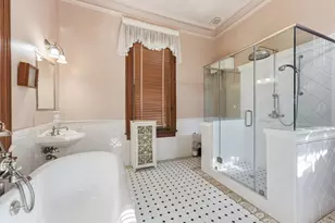 1826 Sealy St, Galveston, TX 77550 - Photo 30