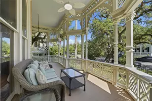 1826 Sealy St, Galveston, TX 77550 - Photo 4