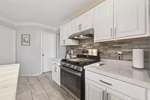 2202 Falling Oaks Rd, Houston, TX 77038 - Photo 20