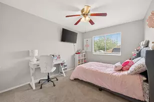 2202 Falling Oaks Rd, Houston, TX 77038 - Photo 30