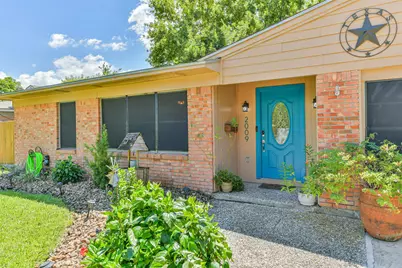 2009 15th Avenue N, Texas City, TX 77590 - Photo 4