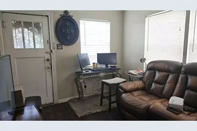 3107 Melbourne Street, Houston, TX 77026 - Photo 2