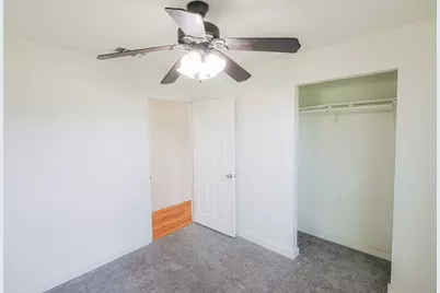 909 E Sarah Street, Cuero, TX 77954 - Photo 16