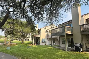 221 Marion Dr, Rockport, TX 78382 - Photo 10