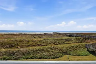 801 E Beach Dr, Galveston, TX 77550 - Photo 30
