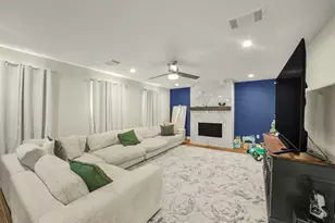 11026 Desert Springs Cir, Houston, TX 77095 - Photo 8