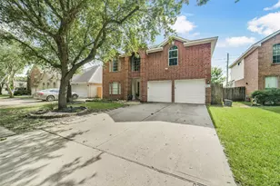 11026 Desert Springs Cir, Houston, TX 77095 - Photo 2