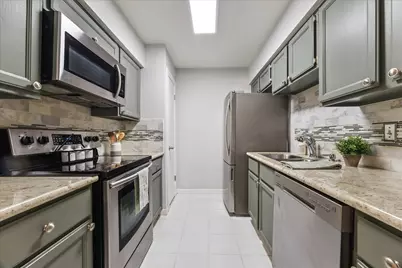 1201 Bering Drive #100, Houston, TX 77057 - Photo 10