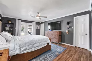 4902 Green Willow Ln, Dickinson, TX 77539 - Photo 4