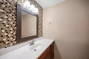 2327 Colonial Ridge Dr, Friendswood, TX 77546 - Photo 22