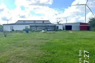 691 County Rd 174, Bay City, TX 77414 - Photo 10
