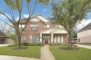 3730 Arundel Gardens Ln, Sugar Land, TX 77498 - Photo 2