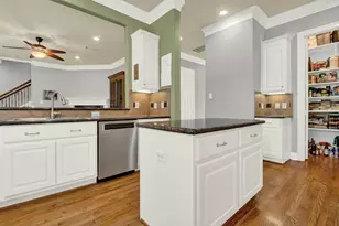 3022 E Park at Fairdale, Houston, TX 77057 - Photo 8