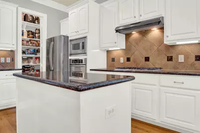 3022 E Park At Fairdale, Houston, TX 77057 - Photo 6