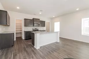 15208 Estrella E, Houston, TX 77073 - Photo 4