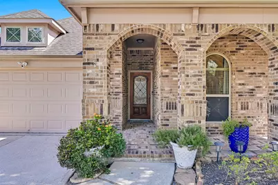 2622 Canyon Falls Drive, Manvel, TX 77578 - Photo 2