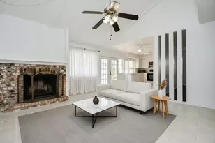 13730 Shirebrook Dr, Sugar Land, TX 77498 - Photo 4