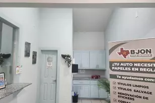 2520 W Mount Houston Rd, Houston, TX 77038 - Photo 14