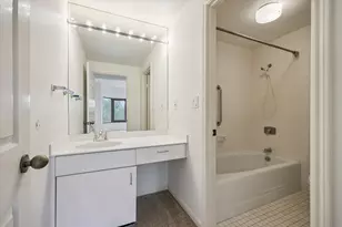 2001 Holcombe Blvd, Houston, TX 77030 - Photo 14