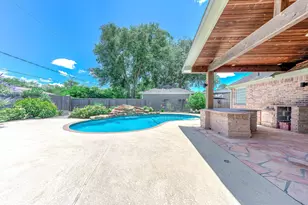 69 Briar Oak Ct, Alvin, TX 77511 - Photo 36