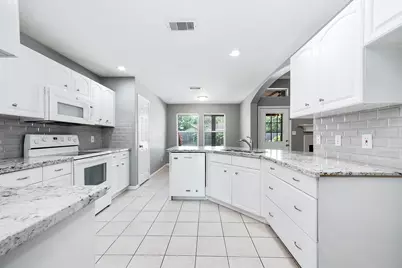 69 Briar Oak Court, Alvin, TX 77511 - Photo 20