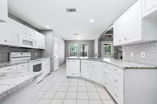 69 Briar Oak Ct, Alvin, TX 77511 - Photo 20