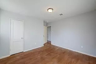 5322 Westover St, Houston, TX 77033 - Photo 20