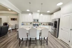 313 Creekside Ln, Lake Jackson, TX 77566 - Photo 6