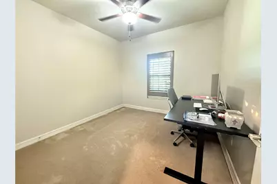 313 Creekside Lane, Lake Jackson, TX 77566 - Photo 18