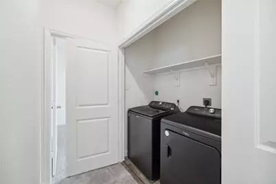 10035 Tiger Flower Lane, Houston, TX 77016 - Photo 12