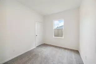 10035 Tiger Flower Ln, Houston, TX 77016 - Photo 8