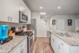 210 Bellewood Mnr Dr, Magnolia, TX 77354 - Photo 8