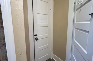 1328 Ursuline St, Galveston, TX 77550 - Photo 20
