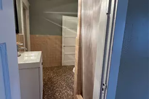 1328 Ursuline St, Galveston, TX 77550 - Photo 30