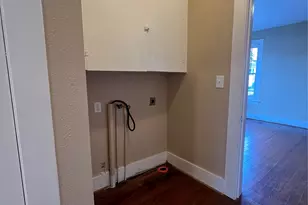 1328 Ursuline St, Galveston, TX 77550 - Photo 32